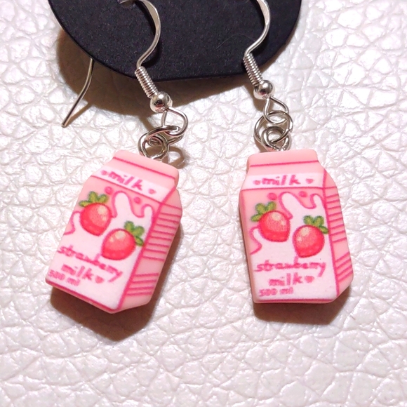 Strawberry Milk Earrings - Picture 2 of 4